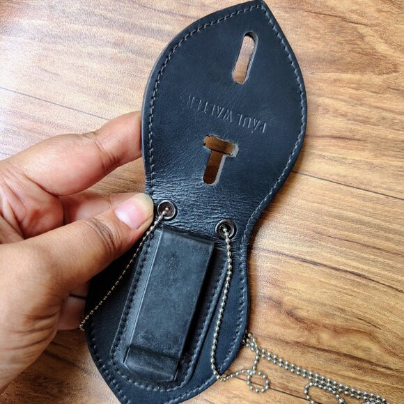 Genuine Leather UNIVERSAL Police Security Badge Holder Belt Clip & Neck Chain - Picture 3 of 7